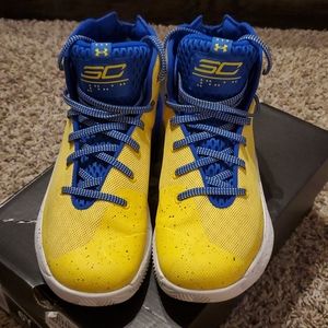 Stephen currys 3 yellow youth 6